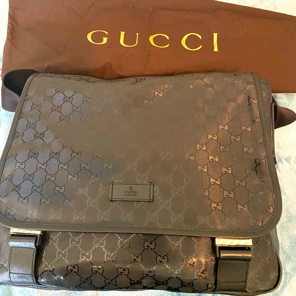 🥳HOST PICK 🥳 Gucci Diaper Bag -💯 - Picture 7 of 16